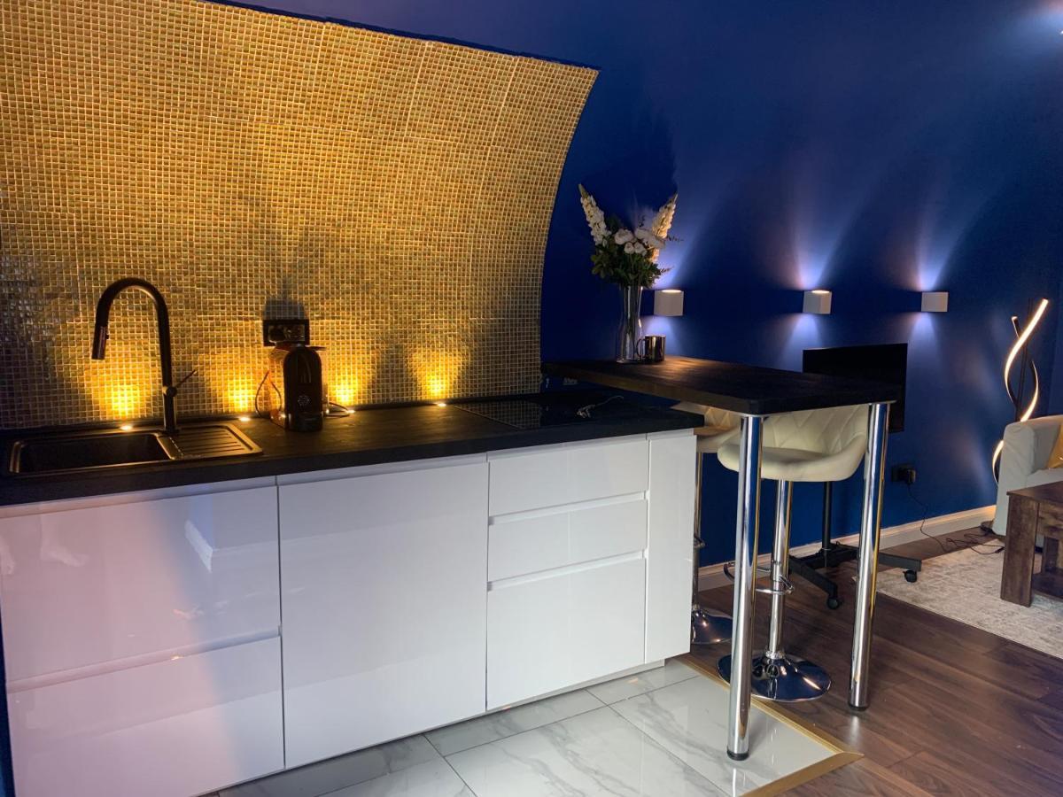 Ferienwohnung Quirky Vaulted Flat With Terrace Bath Exterior foto